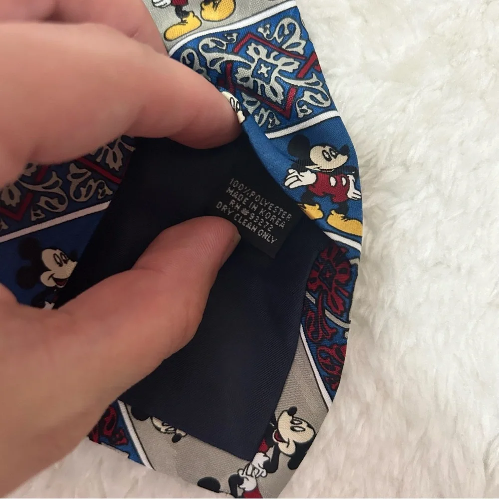 Disney Mickey unlimited men’s necktie